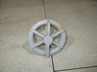 Болт крепления запасного колеса Toyota Camry