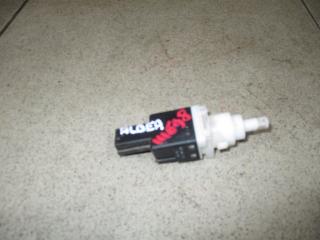 Запчасть датчик включения стопсигнала Fiat Albea