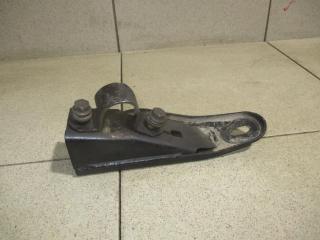 Кронштейн задней балки Toyota Camry 2016 Б/У Кронштейн задней балки Toyota Camry 2016