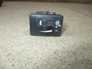 Кнопка обогрева сидений Toyota Camry 2016