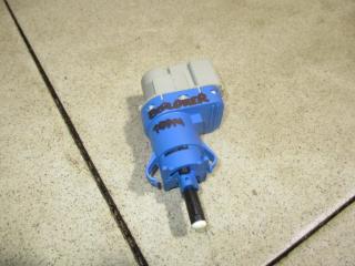 Запчасть датчик включения стопсигнала Ford Explorer