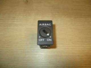 Запчасть выключатель Volkswagen Touareg 2 2016