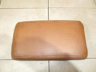 Подлокотник Toyota Camry 2016 Б/У Подлокотник Toyota Camry 2016