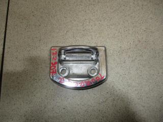 Запчасть крючок крепежный Volkswagen Touareg 2 2016