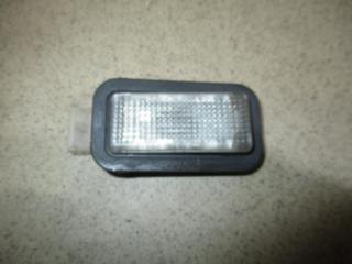 Запчасть плафон салонный Volkswagen Touareg 2