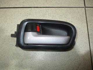 Фото запчасти ручка двери внутренняя левая Suzuki Grand Vitara Б/У запчасть Запчасть ручка двери внутренняя левая Suzuki Grand Vitara