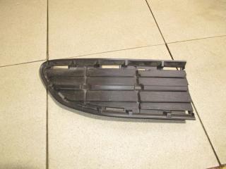 Решетка в бампер левая Toyota RAV4 Б/У Решетка в бампер левая Toyota RAV4