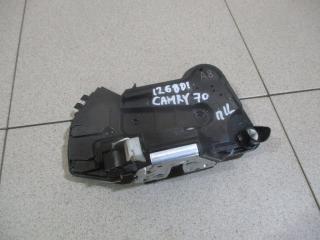 Замок двери передней левой Toyota Camry