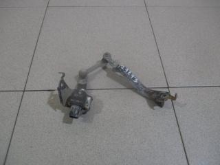 Датчик высоты дорожного просвета Toyota RAV4