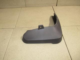 Брызговик передний правый Toyota Venza