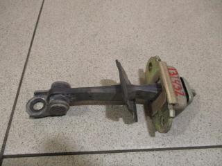 Ограничитель двери Skoda Fabia 1