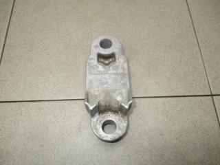 Фото запчасти кронштейн крепления переднего стабилизатора BMW 7-Series Б/У запчасть Запчасть кронштейн крепления переднего стабилизатора BMW 7-Series