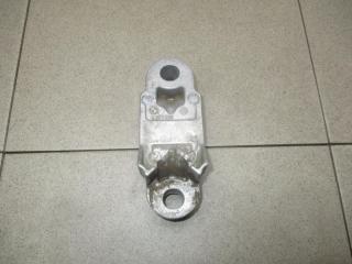 Фото запчасти кронштейн крепления переднего стабилизатора BMW 7-Series Б/У запчасть Запчасть кронштейн крепления переднего стабилизатора BMW 7-Series