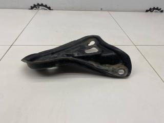 Кронштейн подрамника Toyota Camry 2012