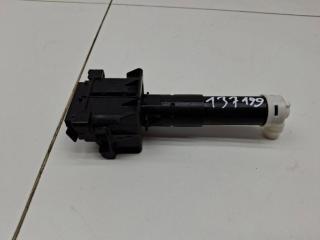 Запчасть форсунка омывателя фары Toyota RAV4