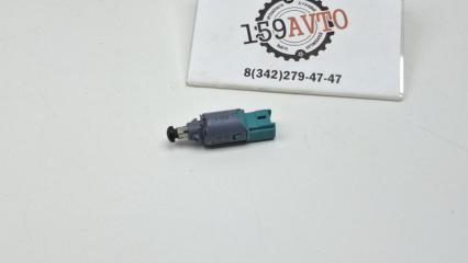 Фото запчасти датчик педали сцепления Renault Fluence 2010 Б/У запчасть Запчасть датчик педали сцепления Renault Fluence 2010