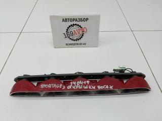 Фото запчасти стоп-сигнал Kia Sportage 3 2014 Б/У запчасть Запчасть стоп-сигнал Kia Sportage 3 2014