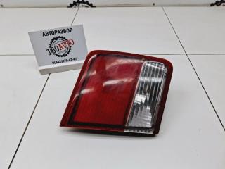 Фонарь задний внутренний левый Toyota Vista