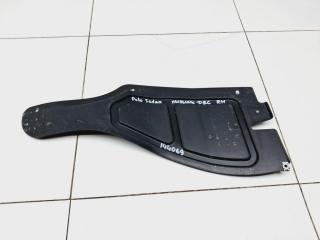 Пыльник двигателя нижний правый Volkswagen Polo 5 Б/У Пыльник двигателя нижний правый Volkswagen Polo 5