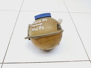 Бачок расширительный Skoda Octavia 1