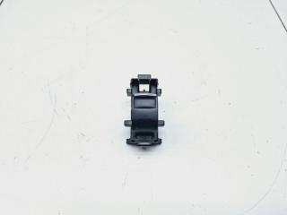 Фото запчасти кнопка стеклоподъемника Toyota Highlander 2 2011 Б/У запчасть Запчасть кнопка стеклоподъемника Toyota Highlander 2 2011