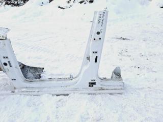 Порог со стойкой левый Volkswagen Polo 5