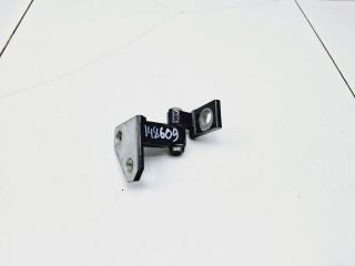 Запчасть петля двери задней правой верхняя Volkswagen Passat