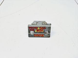 Запчасть петля двери передней правой верхняя Volvo S60 1 2006