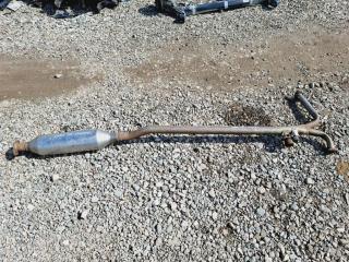 Средняя часть глушителя Toyota Camry Б/У Средняя часть глушителя Toyota Camry