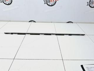 Накладка стекла переднего правого Mazda CX-7 2009 Б/У Накладка стекла переднего правого Mazda CX-7 2009