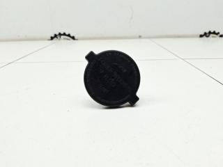 Фото запчасти крышка бачка гидроусилителя Toyota Hilux 7 2012 Б/У запчасть Запчасть крышка бачка гидроусилителя Toyota Hilux 7 2012