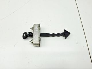 Ограничитель двери Mazda 6 2009 Б/У Ограничитель двери Mazda 6 2009