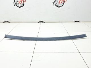 Фото запчасти накладка двери багажника Mazda 626 Б/У запчасть Запчасть накладка двери багажника Mazda 626