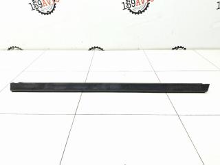 Накладка двери передней правой Mazda CX-7 2009 Б/У Накладка двери передней правой Mazda CX-7 2009