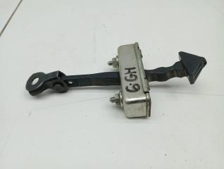 Ограничитель двери Mazda 6 2009 Б/У Ограничитель двери Mazda 6 2009