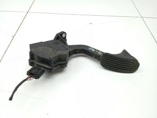 Педаль газа Toyota RAV4 2015 Б/У Педаль газа Toyota RAV4 2015