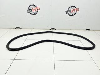 Уплотнитель двери Volkswagen Polo 5 Б/У Уплотнитель двери Volkswagen Polo 5