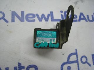 Датчик airbag правый Toyota Carina 2001