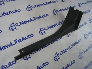 Запчасть пластик салона правый Mitsubishi Pajero 1997