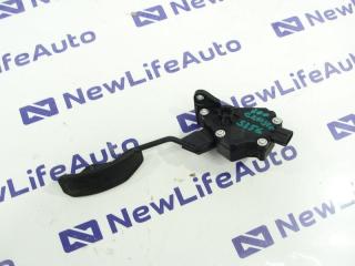 Педаль подачи топлива Toyota Land Cruiser 2008