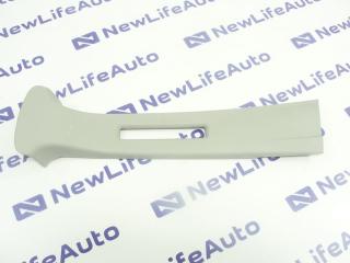 Фото запчасти накладка на стойку кузова правая Suzuki Escudo 1998 контрактная запчасть Запчасть накладка на стойку кузова правая Suzuki Escudo 1998