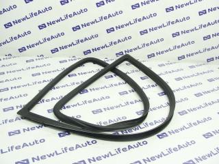 Уплотнительная резинка Mazda Bongo 1994