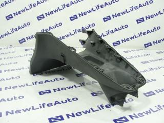 Консоль между сидений Toyota Prius 2010