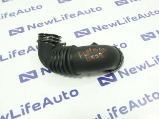 Запчасть патрубок воздушного фильтра Toyota Funcargo 2001
