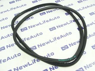 Запчасть уплотнение дверное заднее левое Porsche Cayenne 2003