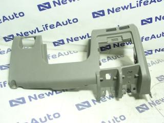 Консоль под рулевой колонкой Nissan Elgrand