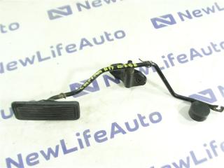 Фото запчасти педаль подачи топлива Toyota Carina ED 1994 Б/У запчасть Запчасть педаль подачи топлива Toyota Carina ED 1994