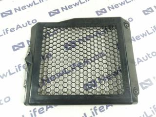 Пластиковая крышка на двс Mazda CX-7