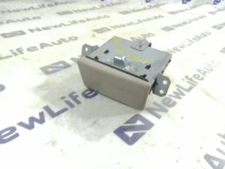 Пепельница Toyota Ipsum 2001