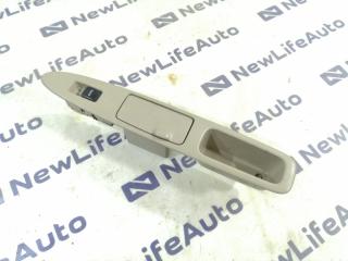 Блок управления стеклоподъёмниками задний правый Toyota Ipsum 2001